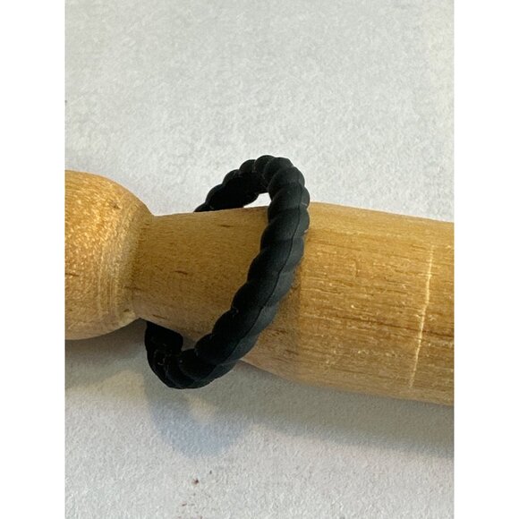 Enso Silicone Ring Unisex Size 4 Solid Black Silicone Rope Ring Comfortable Chic - Picture 2 of 3
